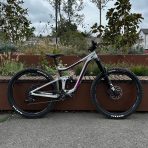 VTT tout suspendu GIANT Reign SX 29