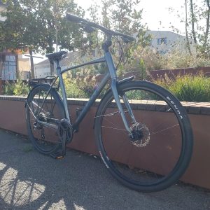 Vélo de ville et chemins GIANT Escape 2 City Disc